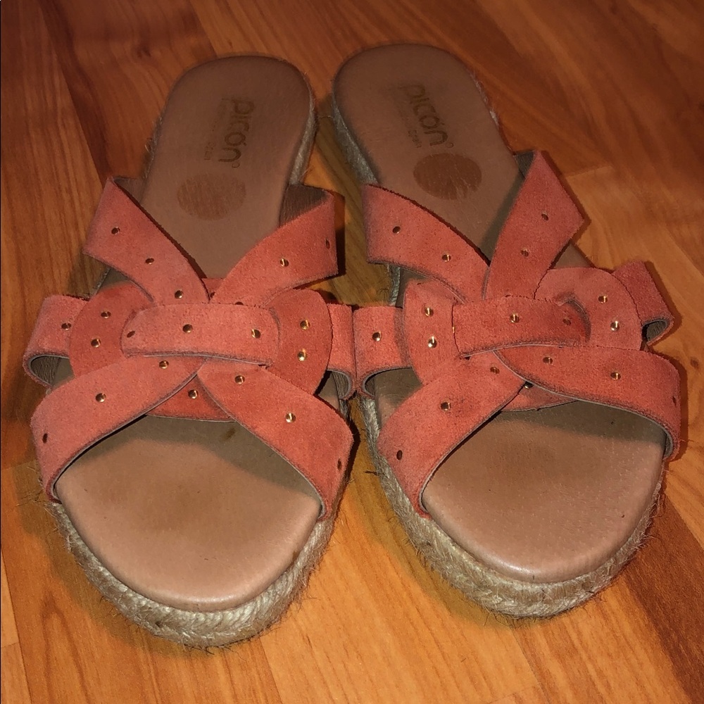 Picon Handmade in Spain Leather Slip On Espadrille Sandal Size 8.